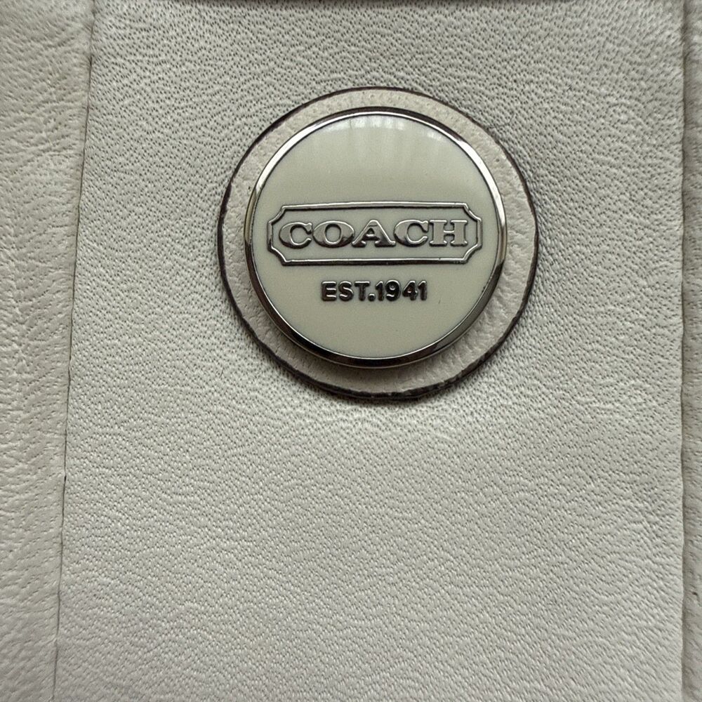 Coach Ivory Perforated Signature Leather Wristlet Pouch Zip Clutch Y2K - Picture 3 of 11